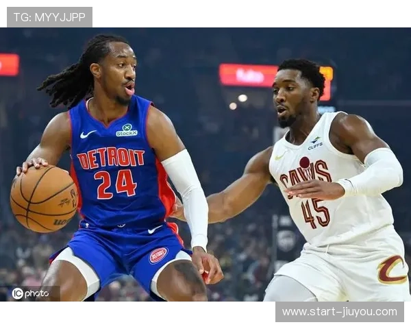 米切尔砍下17分引领球队取胜 骑士季前赛118比100击败活塞